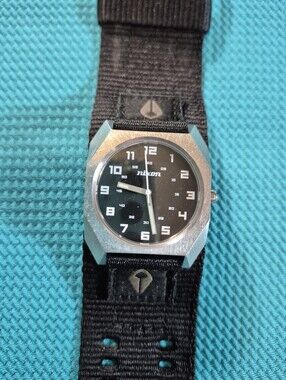 Nixon Mens Watch Not Battery